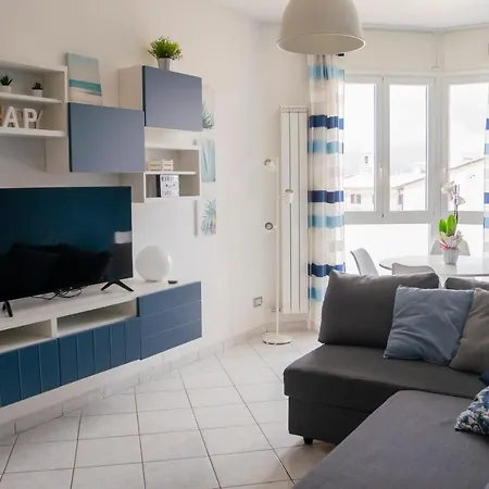 Apartment Ad Un Passo Dal Molo Con 2 Biciclette Incluse Viareggio